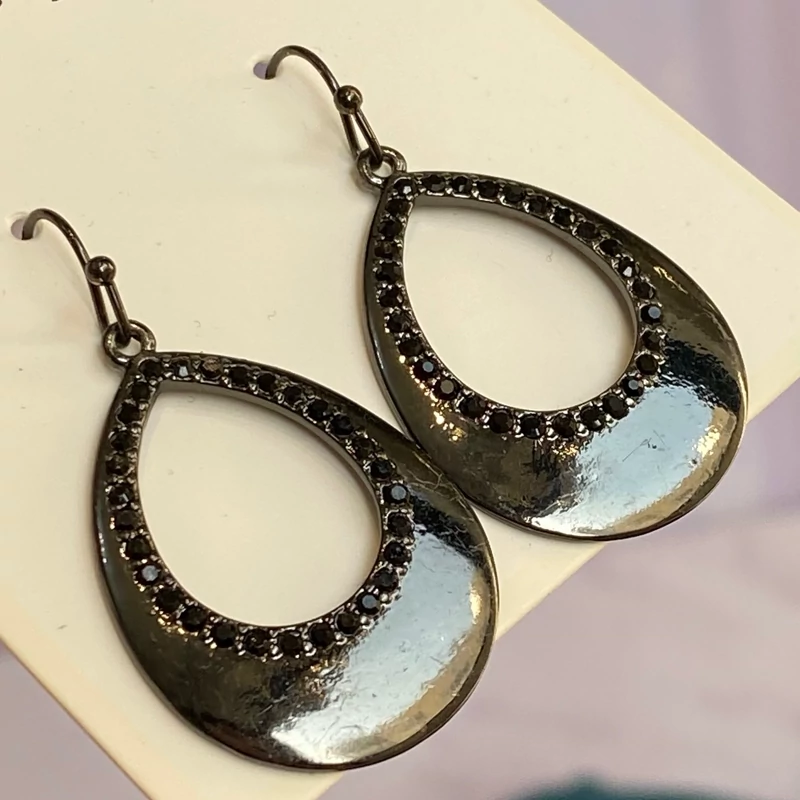 حراج گوشواره دخترانه و زنانه شیک  تخفیف ویژه برف گالری