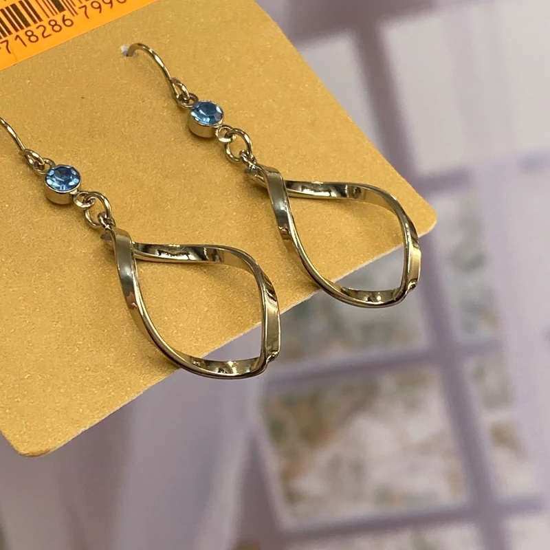 خرید گوشواره نقره ای نگین آبی جدید