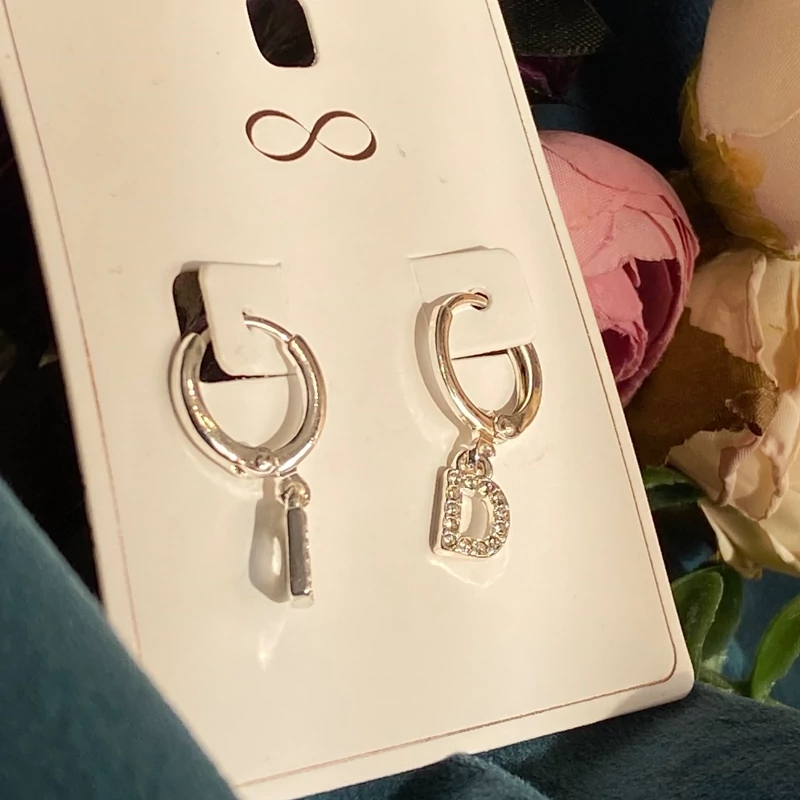 گوشواره نگین دار زنانه دخترانه جدید جذاب قیمت مناسب ارسال فوری خرید از فروشگاه معتبر