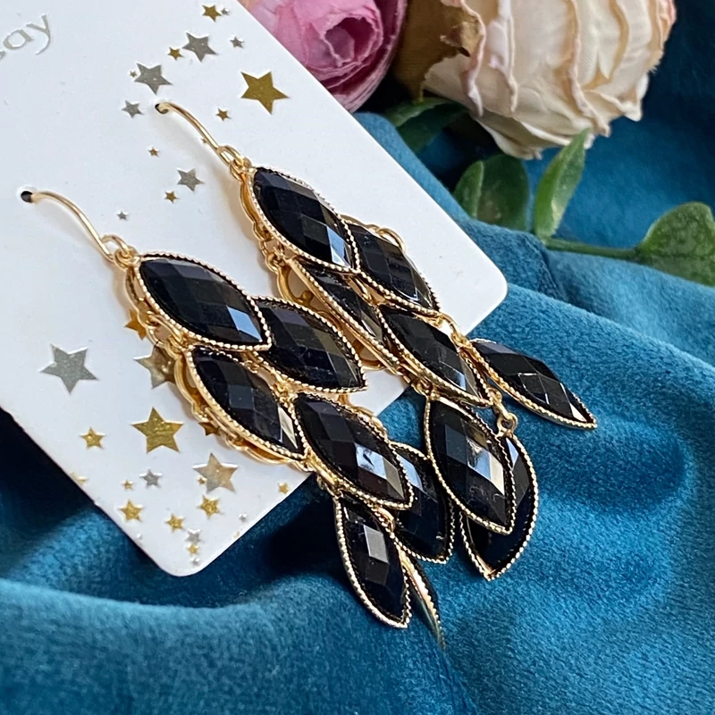 خرید گوشواره آویز کریستال مشکی جدید گوشواره دخترانه و زنانه شیک و خاص