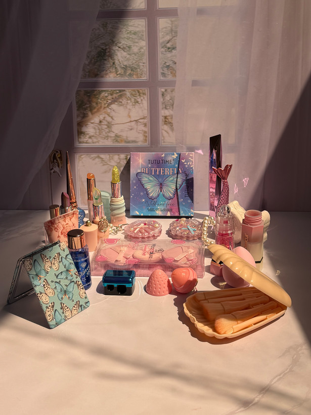 خرید پک آرایشی پینترستی نود و شاین | پک لوازم آرایش لوکس کادویی با قیمت مناسب بینظیر برای کادو تولد